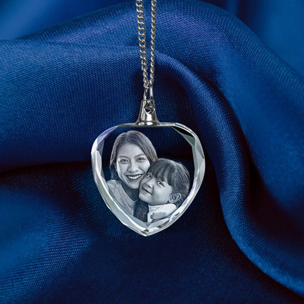 Personalized 2D/3D Photo Crystal Necklace