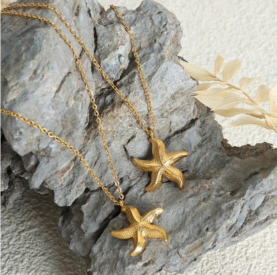 Starfish Pendant Necklace
