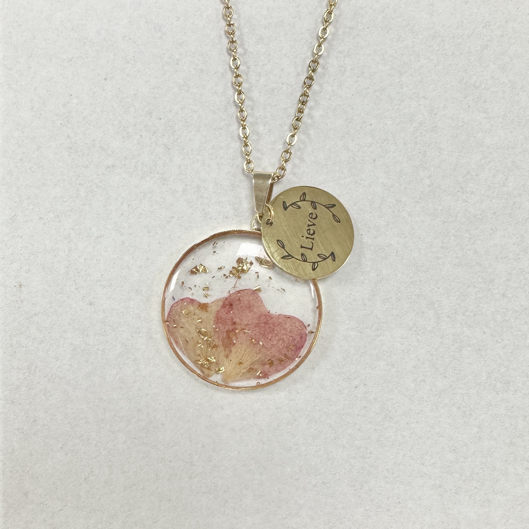 Personalized Birth Flower Necklace, Custom Engraved Circle Pendant with Real Pressed Flower in Resin, Delicate Floral Jewelry Gift for Women