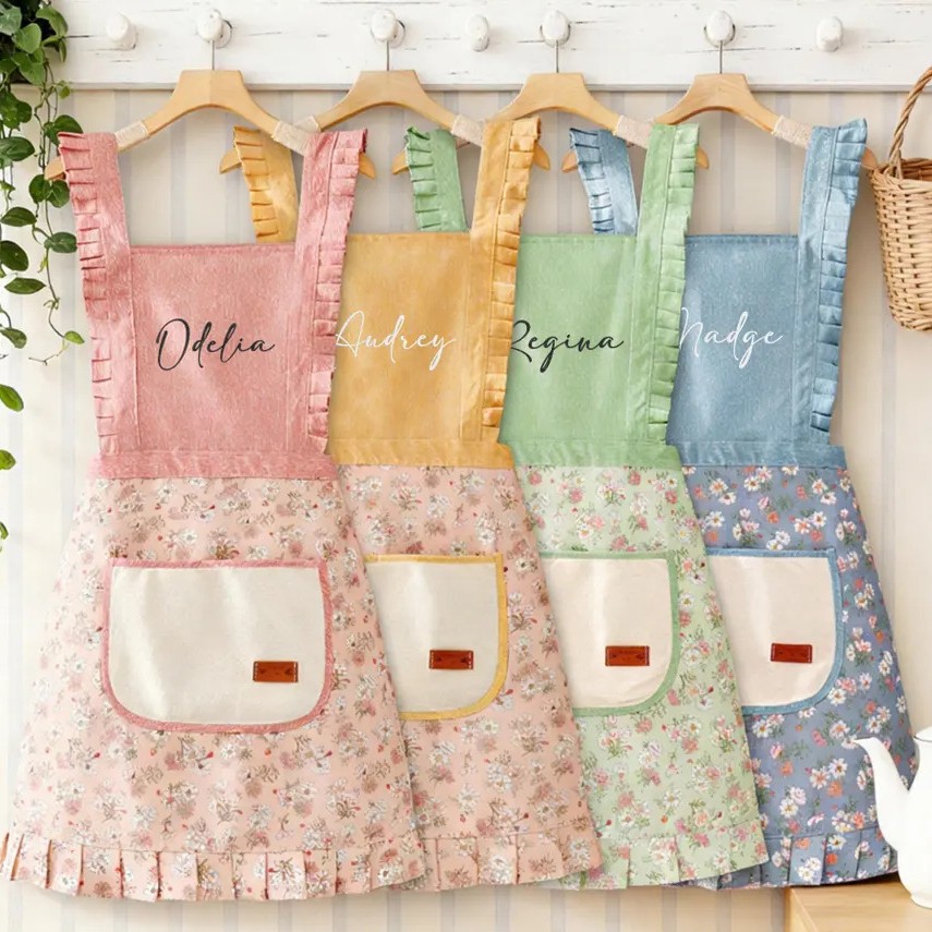 Personalized embroidered lace apron