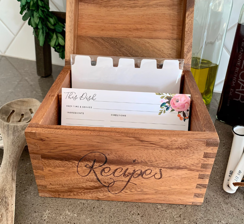 Custom wooden recipe boxA perfect personalized gift